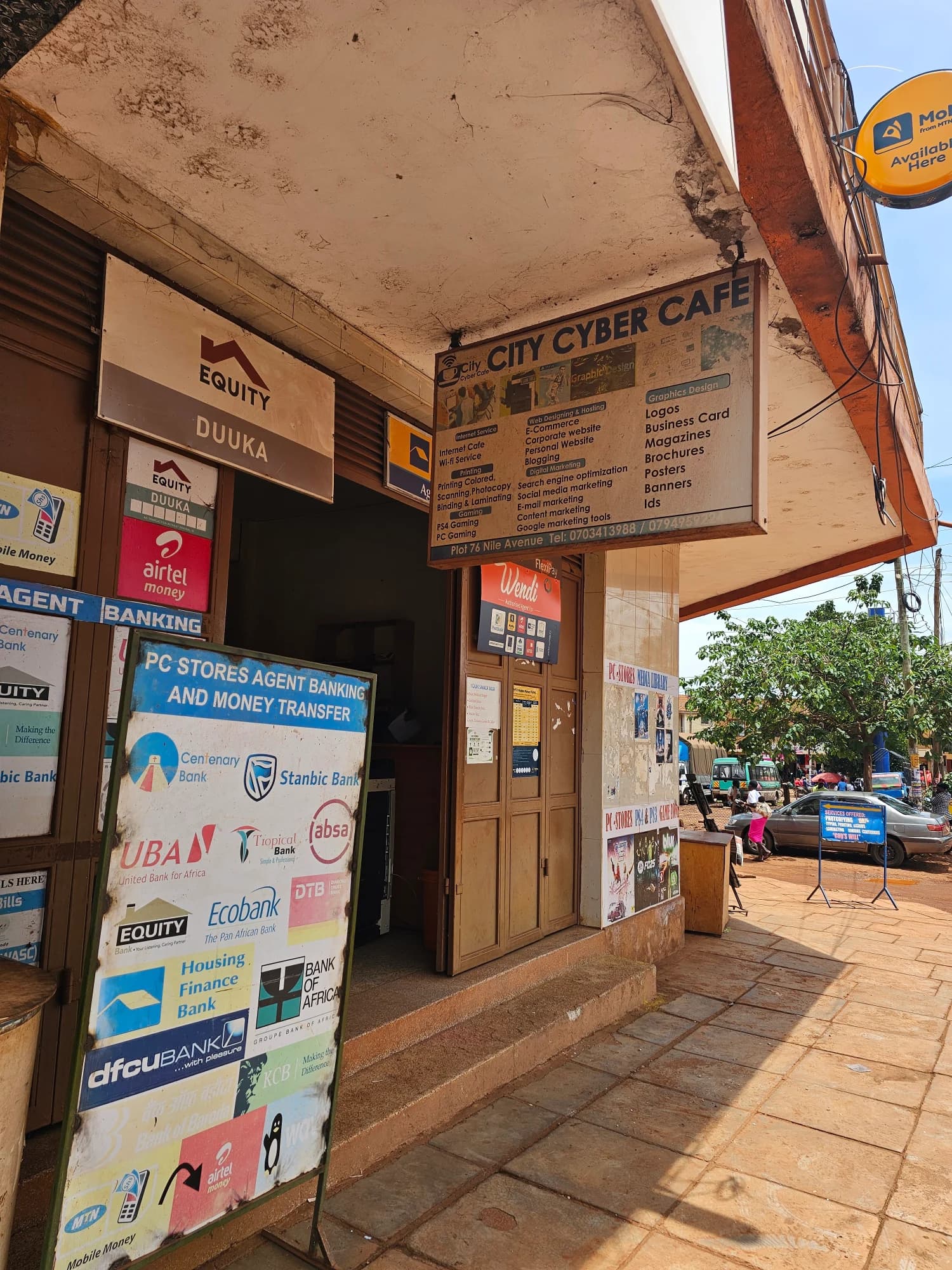 Cyber cafe in Jinja in Jinja